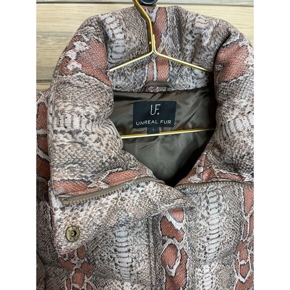 Unreal Fur NWOT Python Puffer Jacket Faux Leather Women’s L - Picture 3 of 5